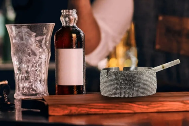 Glitter Ashtray Sparkle Ashtray Diamond Bling Ashtray Rhinestone Ashtray for Home Office Indoor Outdoor Patio Use