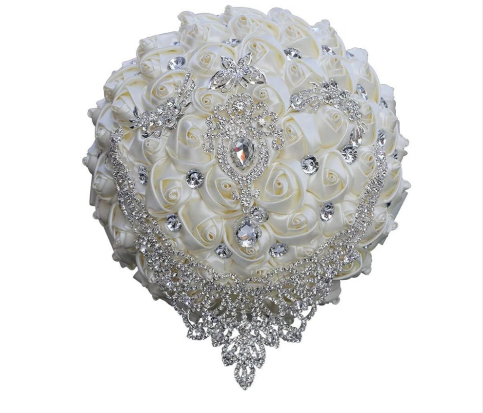 Handmade Luxury Wedding Bridal Bouquet Large Silk Rose Holding Toss Artificial Flowers Bouquets with Satin Ribbon Pearls Rhinestone for Bride Vintage Royal Wedding BouquetHandmade Luxury Wedding Bridal Bouquet Large Silk Rose Holding Toss Artificial Flowe