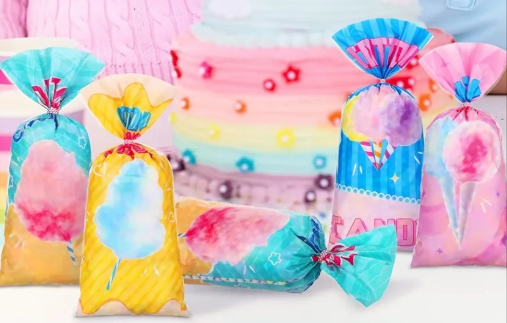 Cotton candy surprise flavor 10.8 x 5 Inch Carnival Cotton Candy Treat Snacks