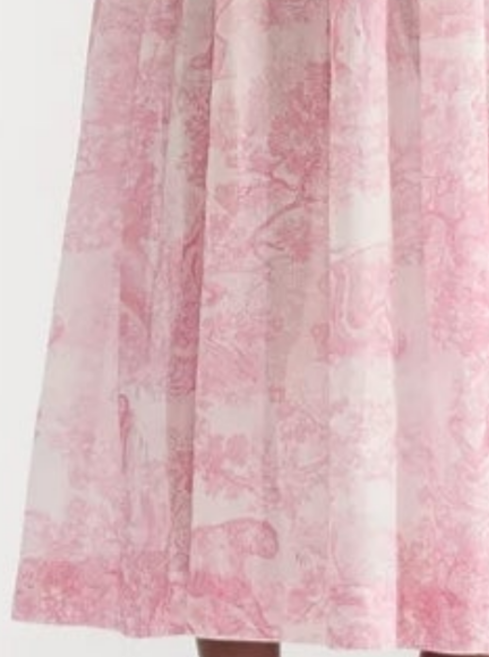 Dior Dioriviera Mid-Length Shirtdress
White Cotton Muslin with Cherry Blossom Pink Toile de Jouy Sauvage Motif