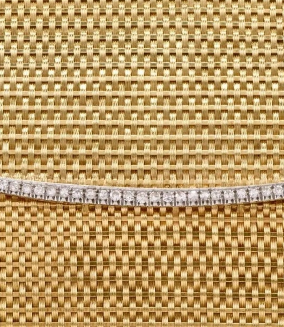 1960s Classic 18 Karat Mesh Gold and Diamond Clutch Handbag