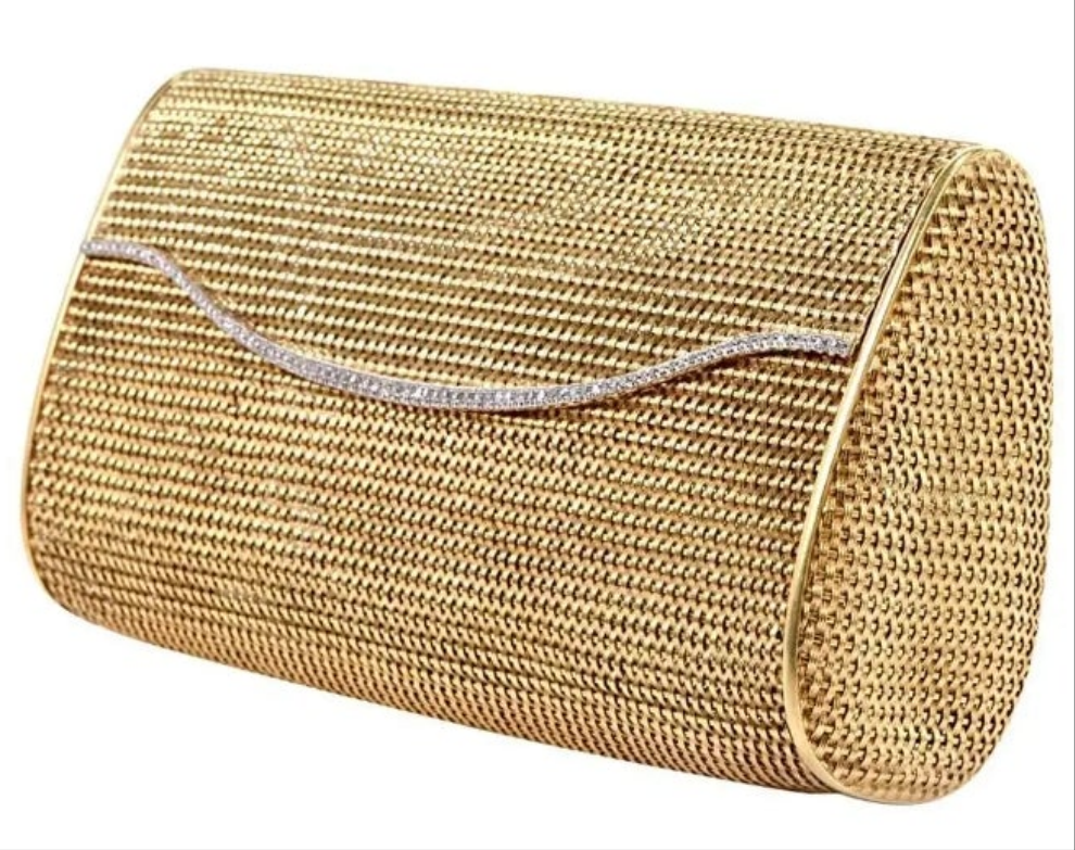 1960s Classic 18 Karat Mesh Gold and Diamond Clutch Handbag