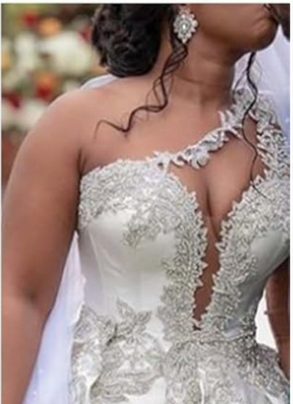 One Shoulder Satin Wedding Dresses Long Sleeve Mermaid Crystals Beaded Bridal Wedding Gowns with Slit