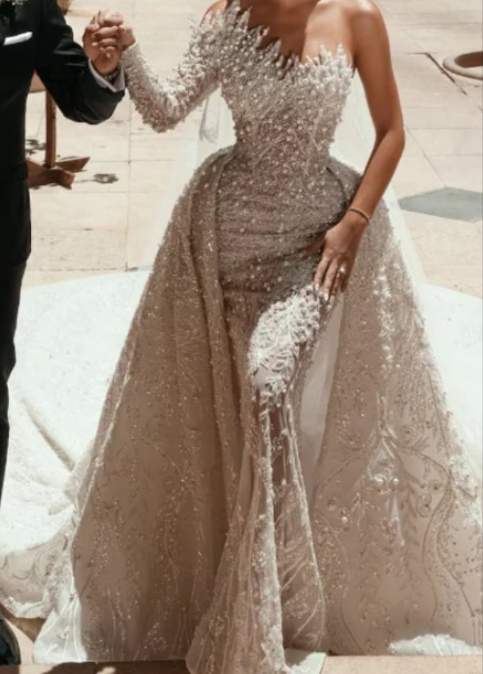 Stunning Long White One Shoulder A-line Beading Pearls Long Sleeve Weeding Dress With Train