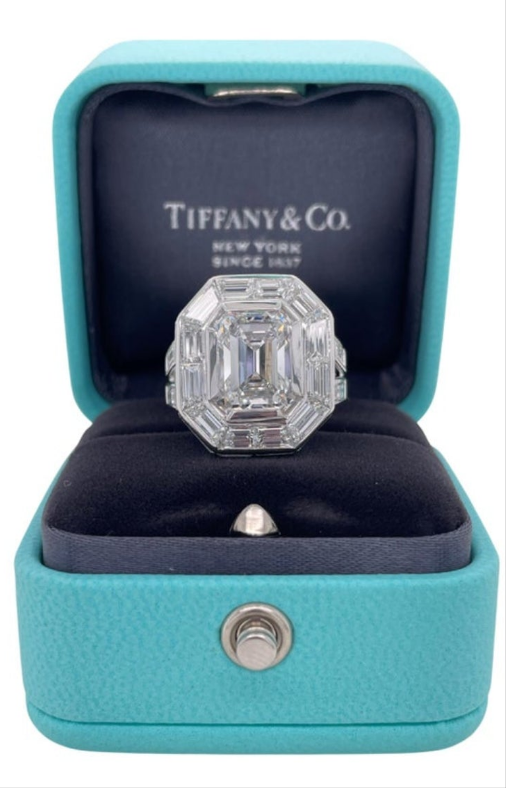 Tiffany & Co., 5.06 Carats Diamond Engagement Ring 4.50 carats VVS-VS There's only 1 Tiffany and Company