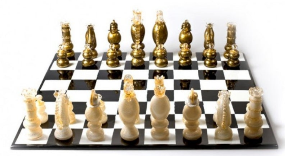 Luxurious Glass Chess Board With Gold Leaf