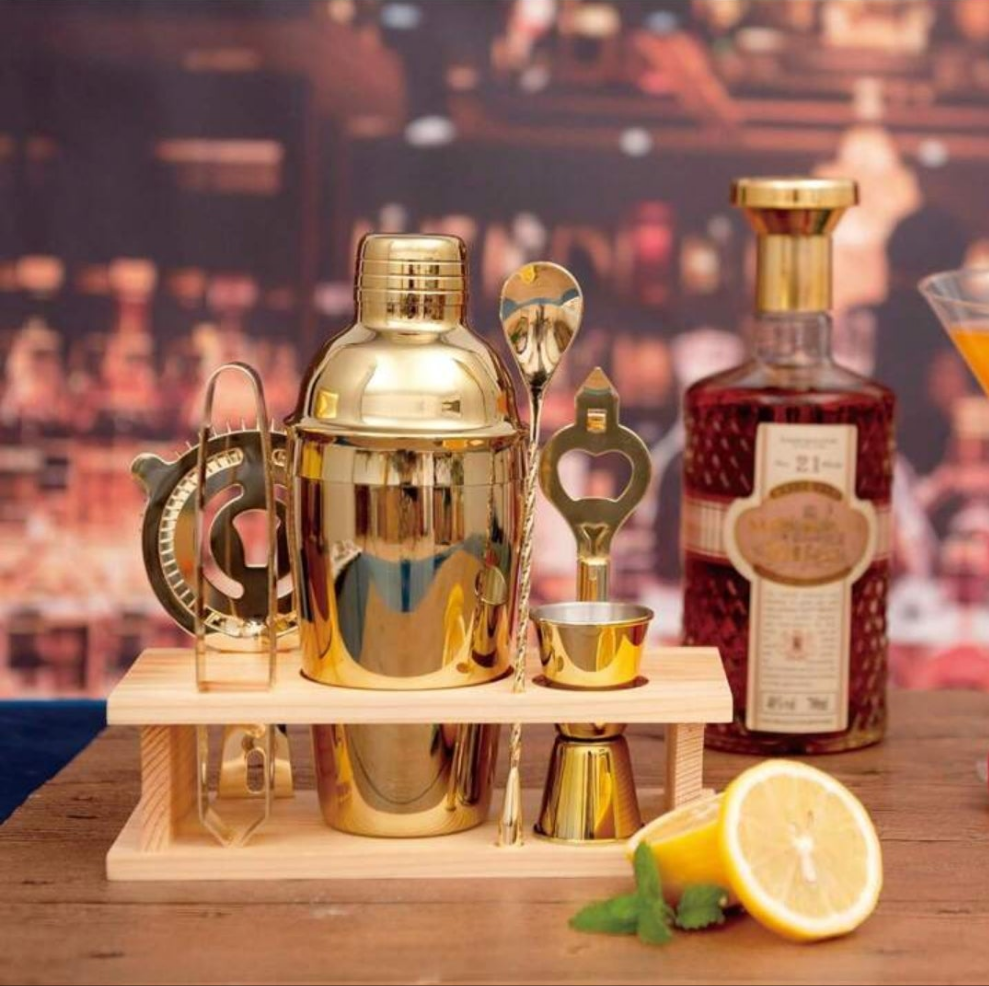 Cocktail Shaker Set Stainless Steel Bartending Kit 18.6oz Cocktail Bar Set Cocktail Mix Drink Making Kit Professional Bar And Home Drink Bar Tools For Bartender (Gold, 7Pcs) stainless steel