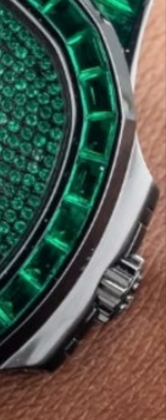 Patek Philippe Nautilus 5726/1A 40MM Green Gemstone Dial With Green Gemstone watch