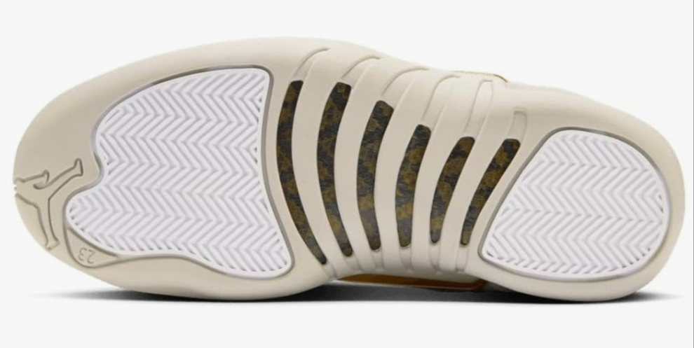 Jordan Air 12 Retro Phantom Women's Shoes (FD9101-007, Phantom/White/Metallic Gold)