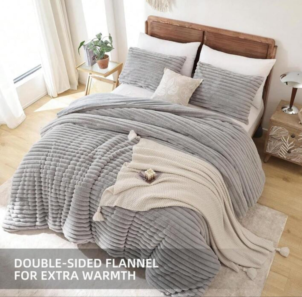 Fluffy Queen Comforter Set 3 Pieces - Fleece Fluffy Comforter Queen Set, Luxury Fuzzy Queen Bed Set, Soft & Warm Bed Comforter Queen All Season, Heavy Queen Bedding With 2 Pillow Cases 90×90inches