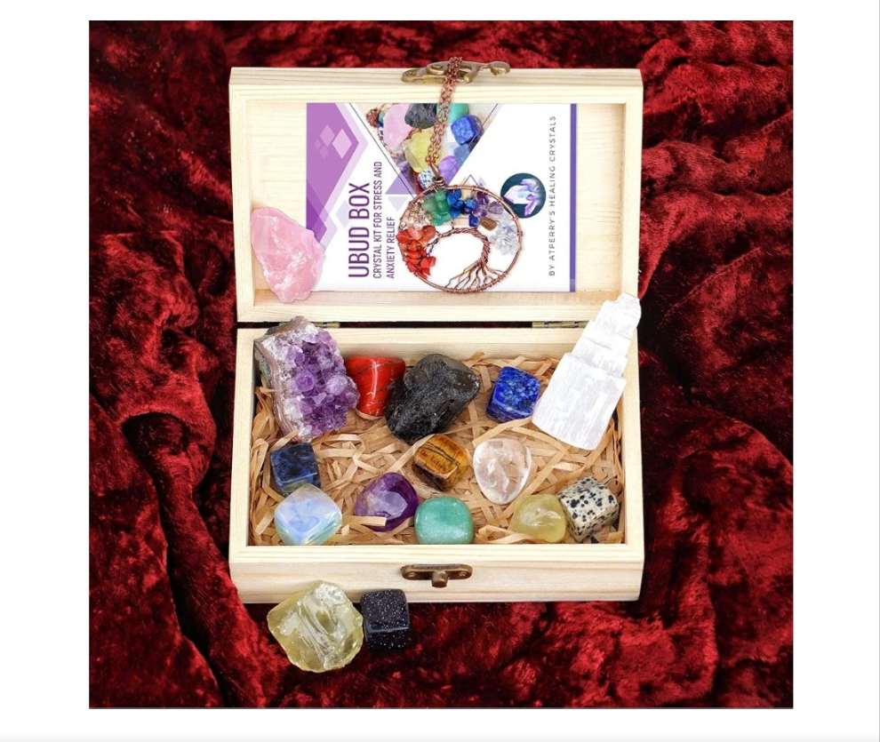 16 LARGE Natural Healing Crystals Set in Wooden Box - Tumbled, Rough & Raw Crystals, Including Selenite Tower, Black Tourmaline, Amethyst, Rose Quartz, Lapiz Lazuli, Citrine & Tiger's Eye