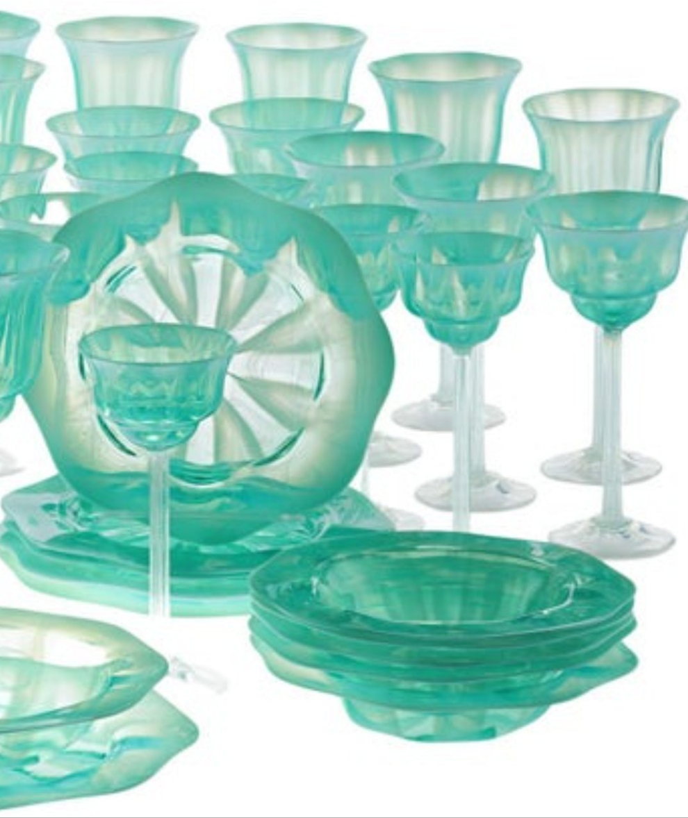 Louis Comfort Tiffany Pastel Favrile Glass Dinnerware 60 pieces