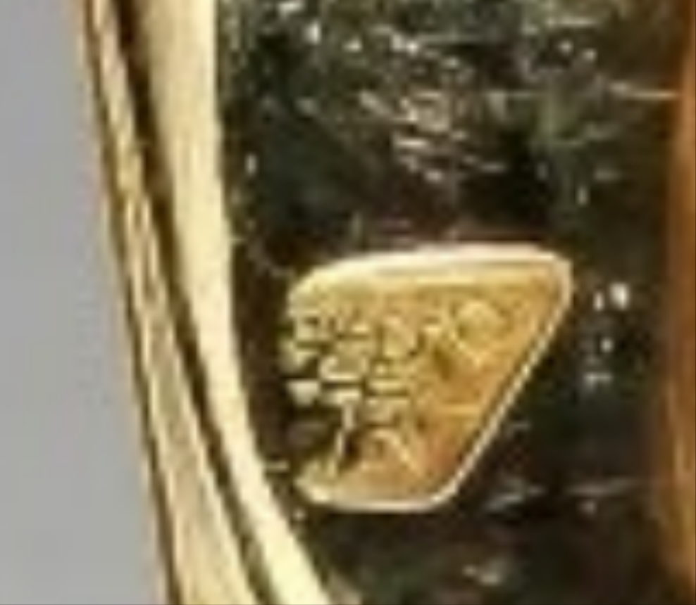 18k Gold Sonia A. Ruby and 18 Karat Yellow Gold Cigar Case Box. cabochon ruby.