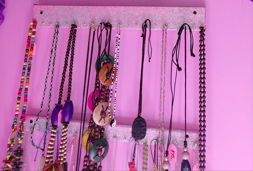 Custom jewelry holder 2 pieces pink bling by COCOMONEY