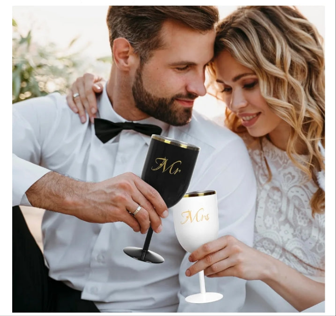 Wedding Gifts for Couples Mr and Mrs Gifts for Newlyweds, Valentine's Day Gifts for Her Him, Engagement Gifts for Couples, Honeymoon Gifts
