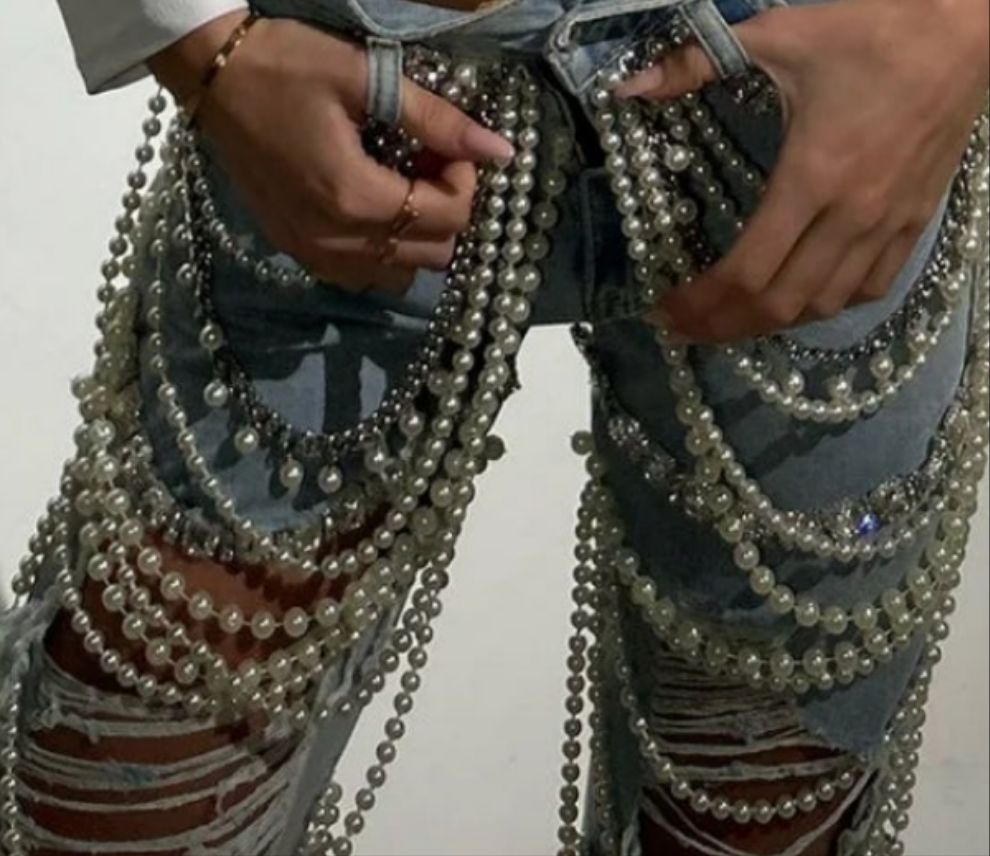 COCOMONEY Ripped Pearl Chain Rhinestone Denim Jeans-Blue