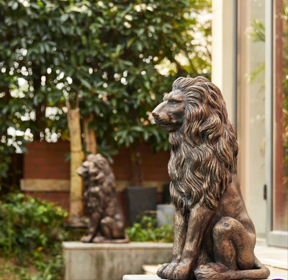 Lion Animal Garden Statue Outdoor Garden Walway Entryway Porch Balcony