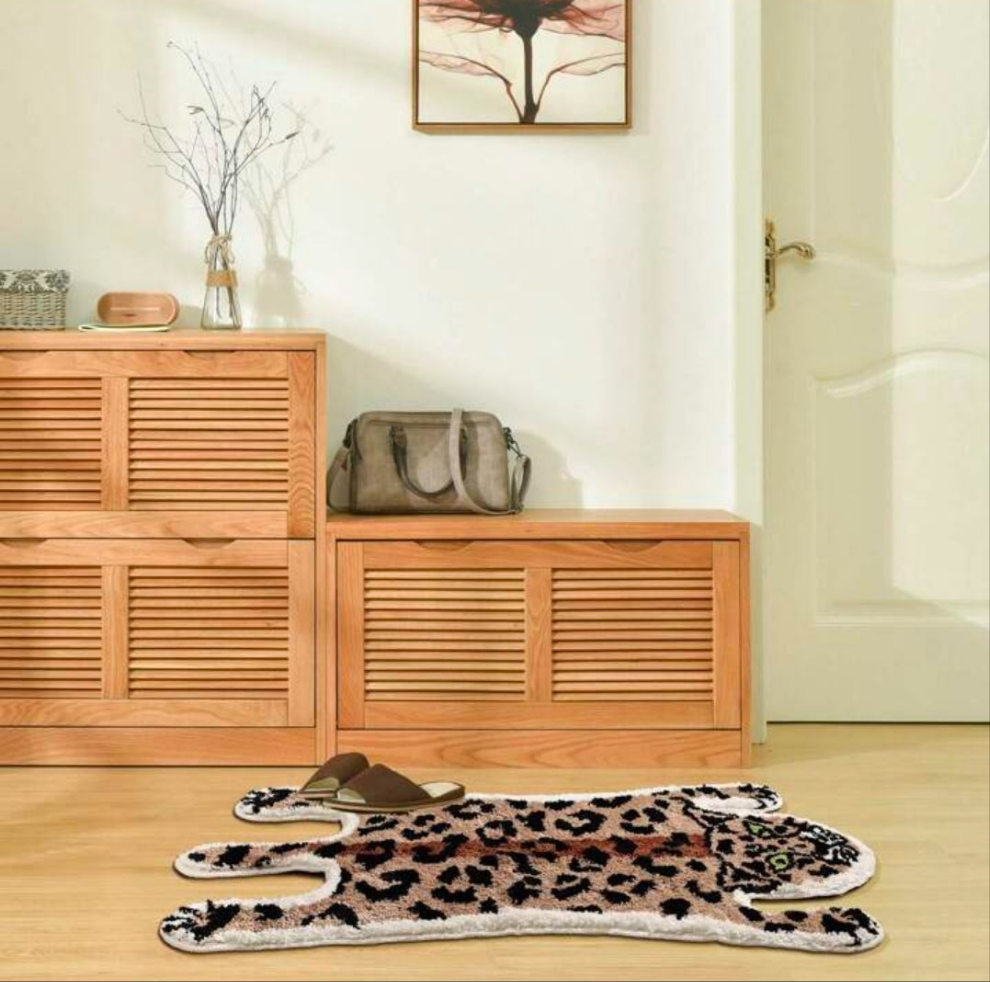 Living Room Rug Washable Soft Leopard Patchwork Print Large Area Rugs For Bedroom Low Pile Non Slip Animal Print Throw Carpet Runner Rug For Hallway Dining Room