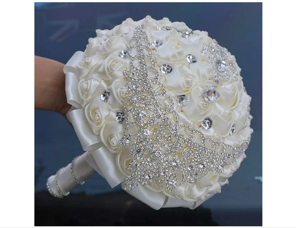 Handmade Luxury Wedding Bridal Bouquet Large Silk Rose Holding Toss Artificial Flowers Bouquets with Satin Ribbon Pearls Rhinestone for Bride Vintage Royal Wedding BouquetHandmade Luxury Wedding Bridal Bouquet Large Silk Rose Holding Toss Artificial Flowe