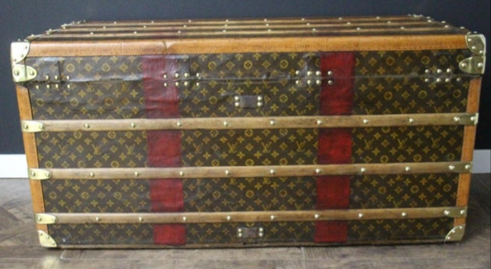 1920's Louis Vuitton Trunk in Monogram, Louis Vuitton Steamer Trunk 110 cm