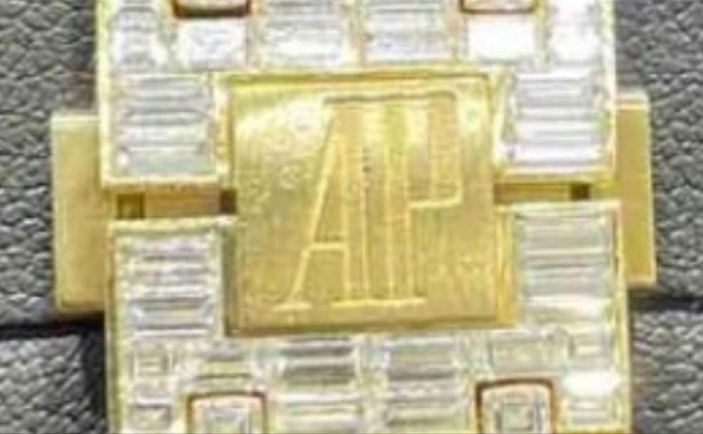 CHANDELIER ICED OUT "AP" 18K SOLID GOLD WATCH | VVS1 80 CTS T.W.