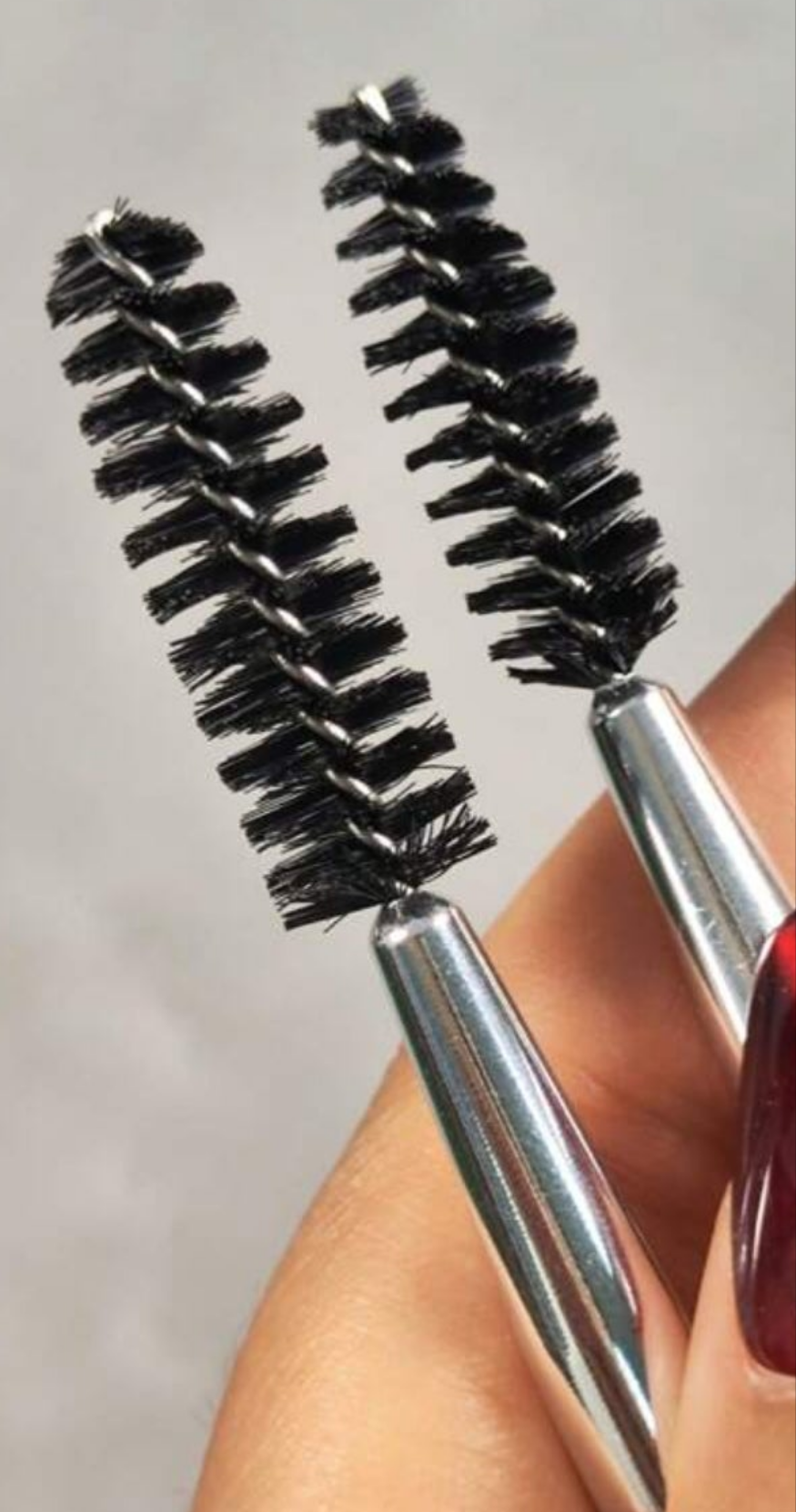 Dual-Ended Eyebrow Brush With Rhinestone Decoration, Exquisite And Portable Tool For Combining And Shaping Eyebrow And Applying Eyeliner, High-Valued Design
