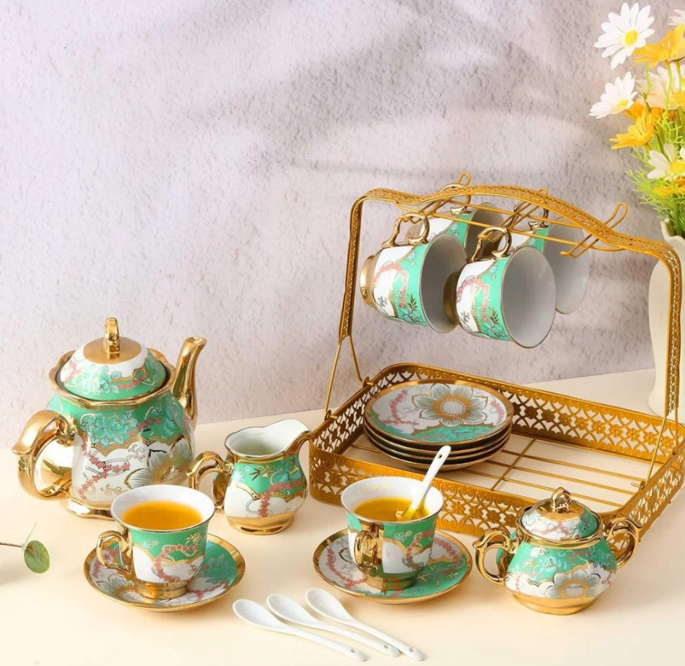 Porcelain Floral Teapot Set For 10