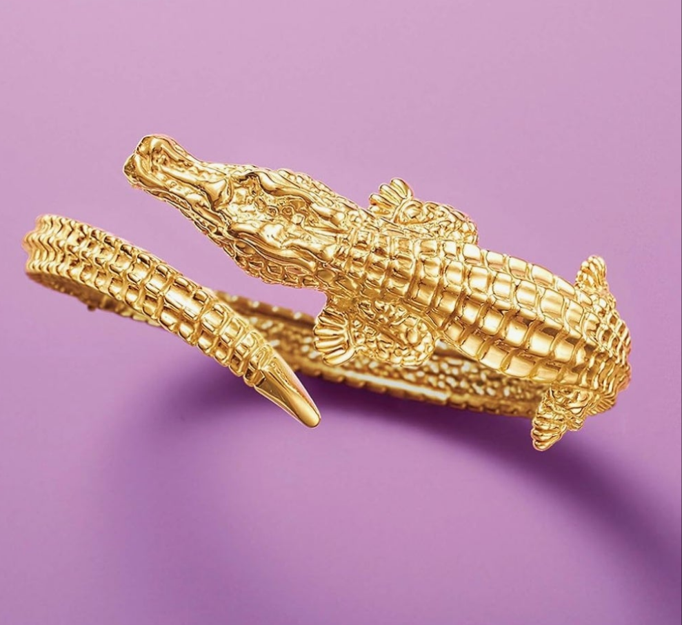 Italian 18kt Yellow Gold Alligator Bangle Bracelet. 7 inches