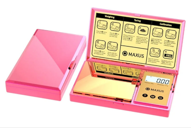 Digital Gram Scale with 200g x 0.01g Capacity, Stylish Plated Cover and Platform for Accurate and Precise Weighing of Jewelry, Grains, and Food in Grams and Ounces