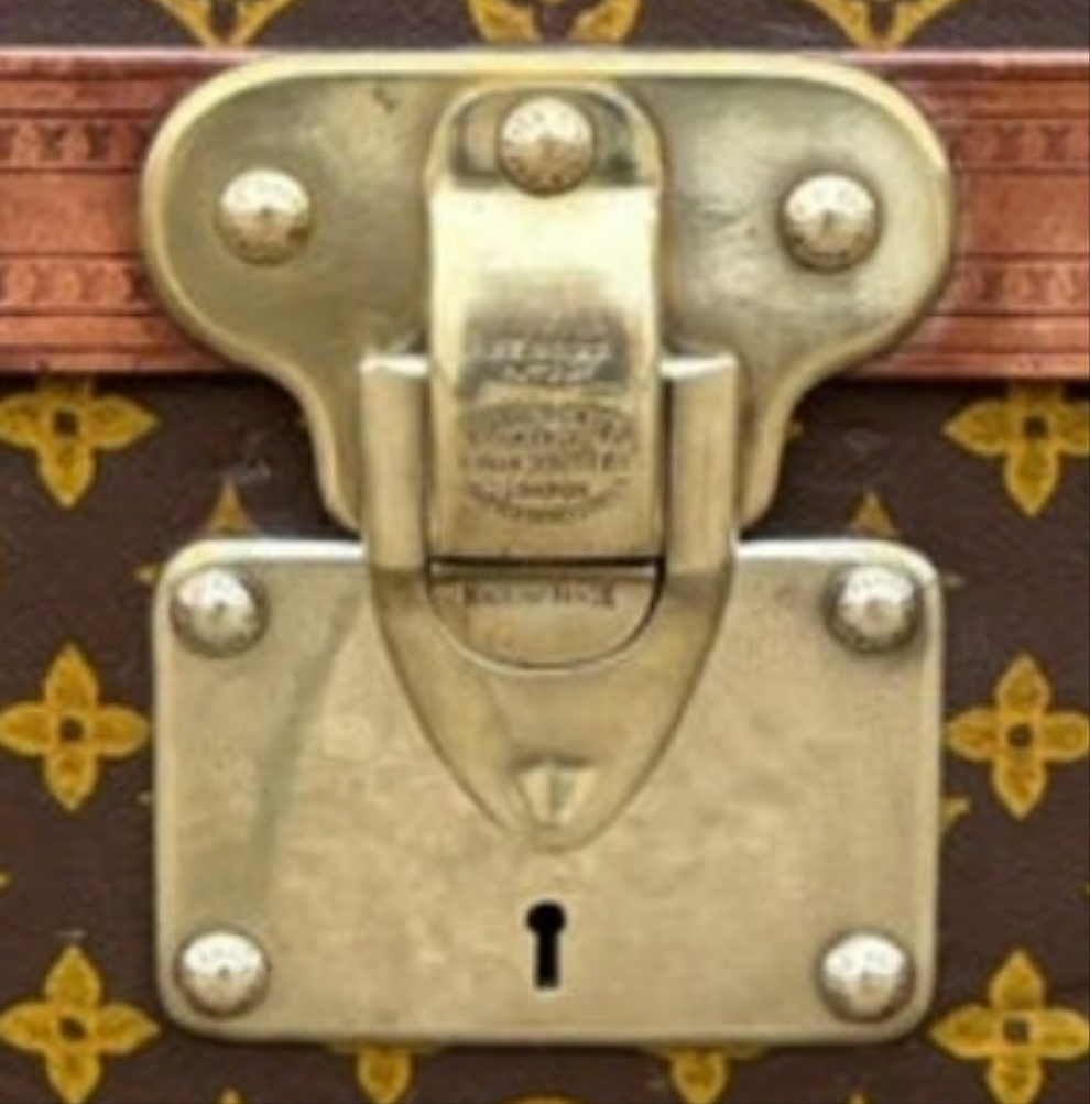 Antique 1910 Louis Vuitton Britannica encyclopaedia Trunk with the original encyclopaedias