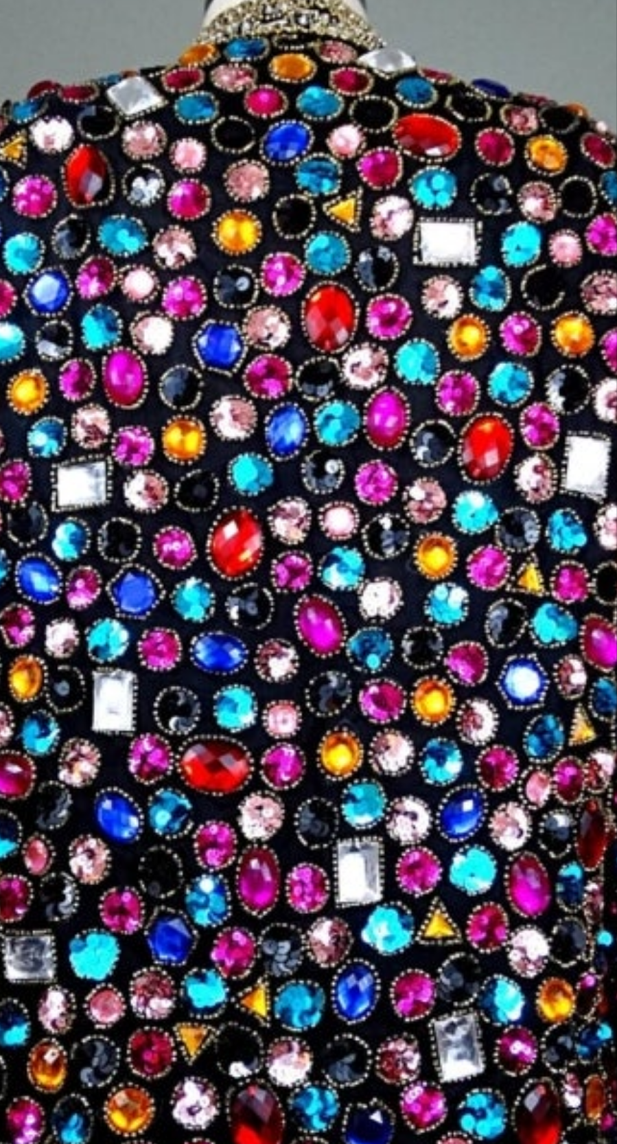 COCOMONEY Jewel Embellished Sequin Trophy Jacket // Rainbow Rhinestone Crystal Gem Beaded Evening JacketBust Medium - Bust - 36" +Shoulders - 16"
Sleeves - 21"
Top to Bottom - 24"