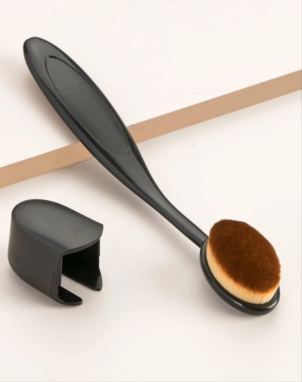 Foundation Brush, 1pc Creative With Lid Reusable Makeup Brush Foundation For Cream Liquid For Dresser For Making Up Supply plastic
