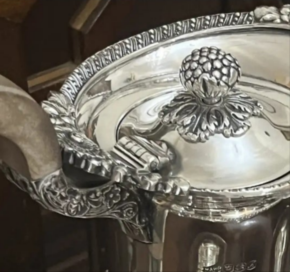 Important English Sterlilng Silver tea and coffee set by Mappin & Webb