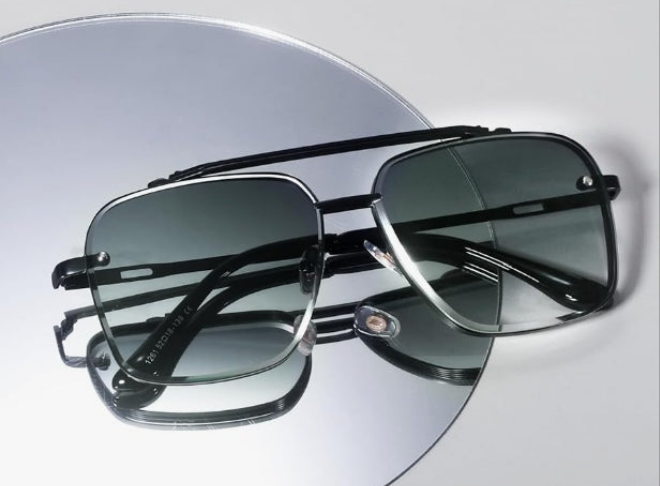 Square Aviator Sunglasses for Men and Women Fashion Metal Vintage Gradient Shades Sunglasses UV400 Protection