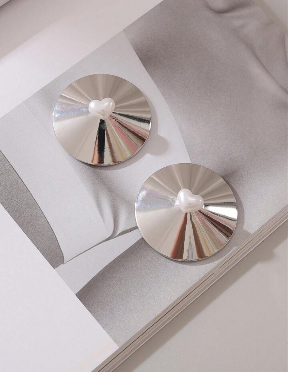 Heart Shaped Pearl & Glittering Pasties