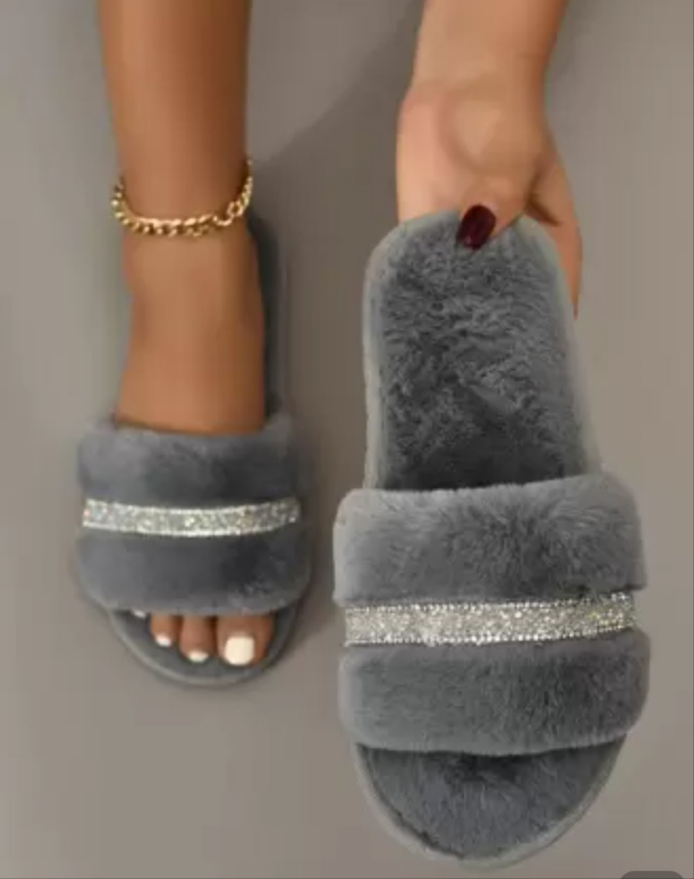Slippers house shoes 1 pair