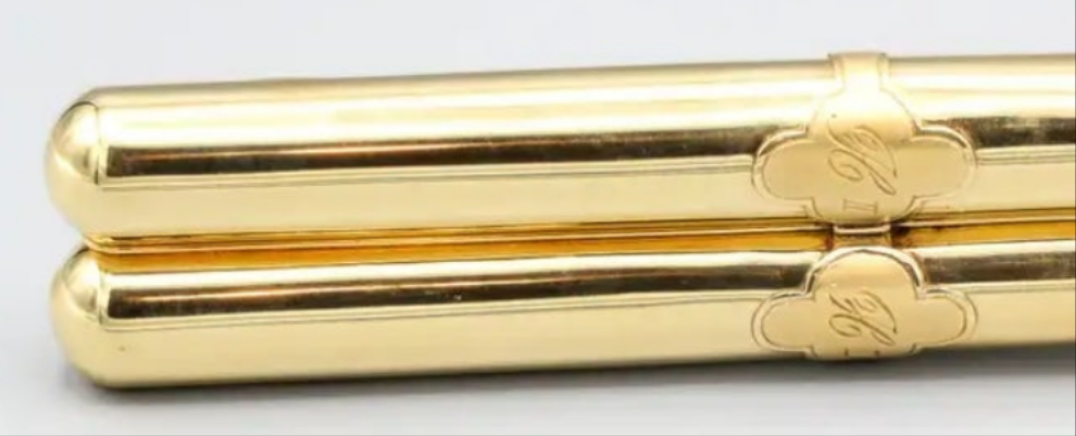 18k Gold Sonia A. Ruby and 18 Karat Yellow Gold Cigar Case Box. cabochon ruby.