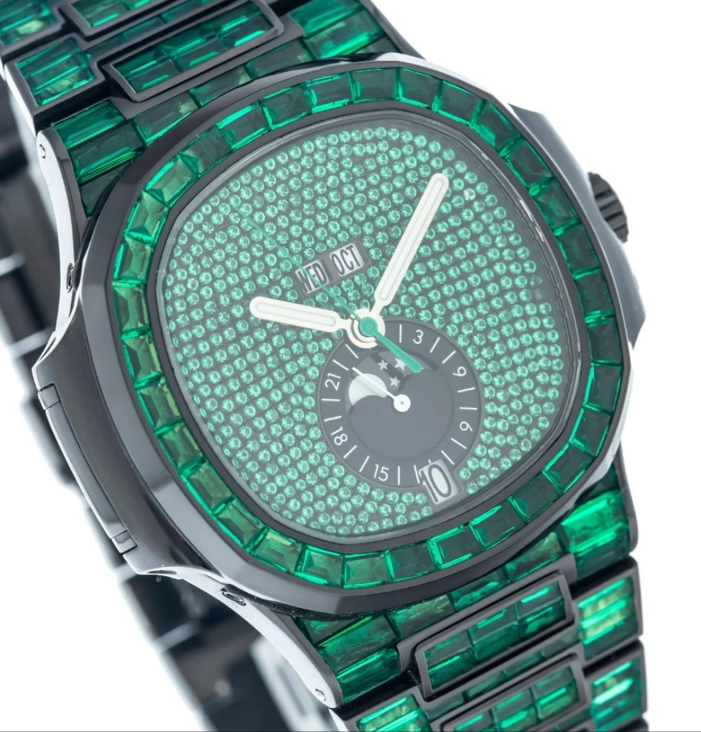 Patek Philippe Nautilus 5726/1A 40MM Green Gemstone Dial With Green Gemstone watch