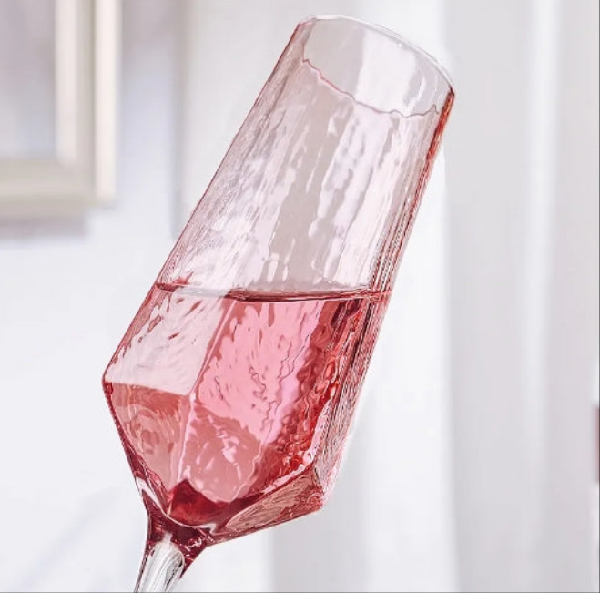 Crystal Champagne Flutes 8Oz Pink Wedding Champagne Glasses Classy Champagne Flutes Elegant Flutes Set of 4 for Wedding Anniversary Christmas