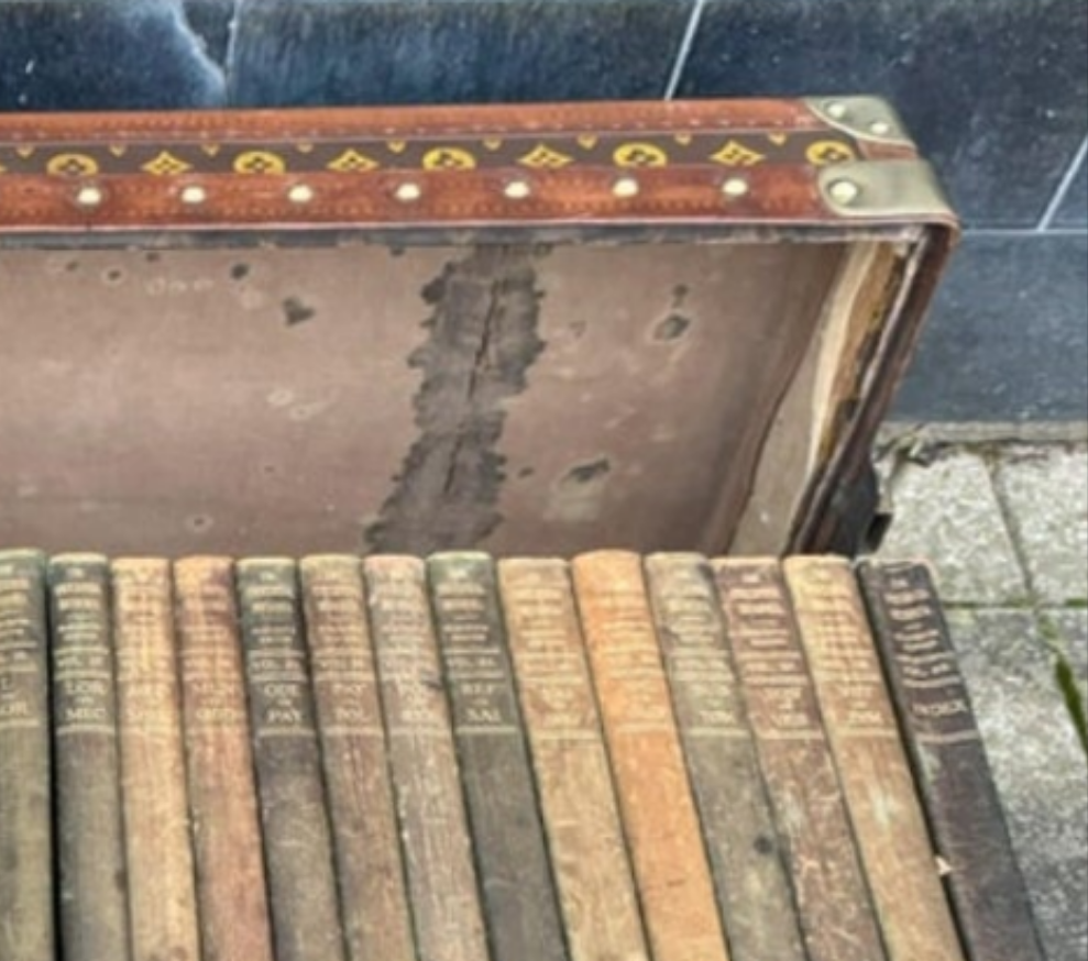 Antique 1910 Louis Vuitton Britannica encyclopaedia Trunk with the original encyclopaedias