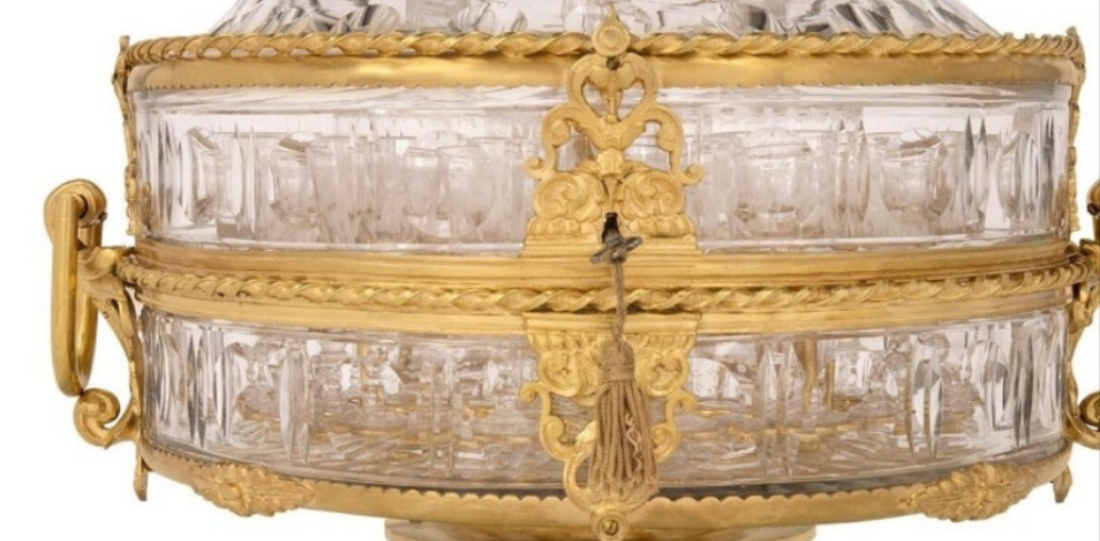 A French 19th century Belle Époque period Baccarat crystal Cave à Liqueur with glasses and decanters