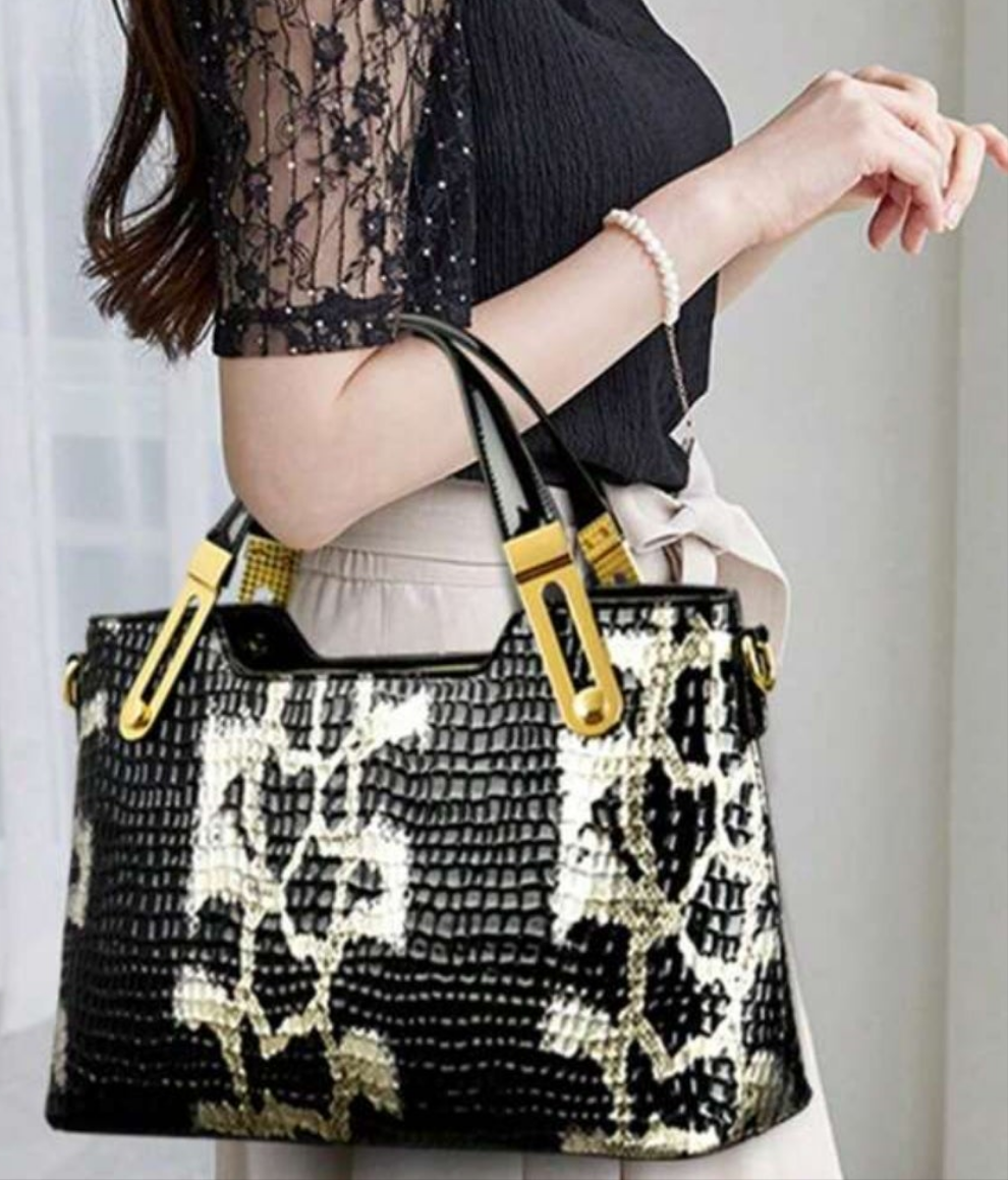 Cocomoney Handbag oh my wow