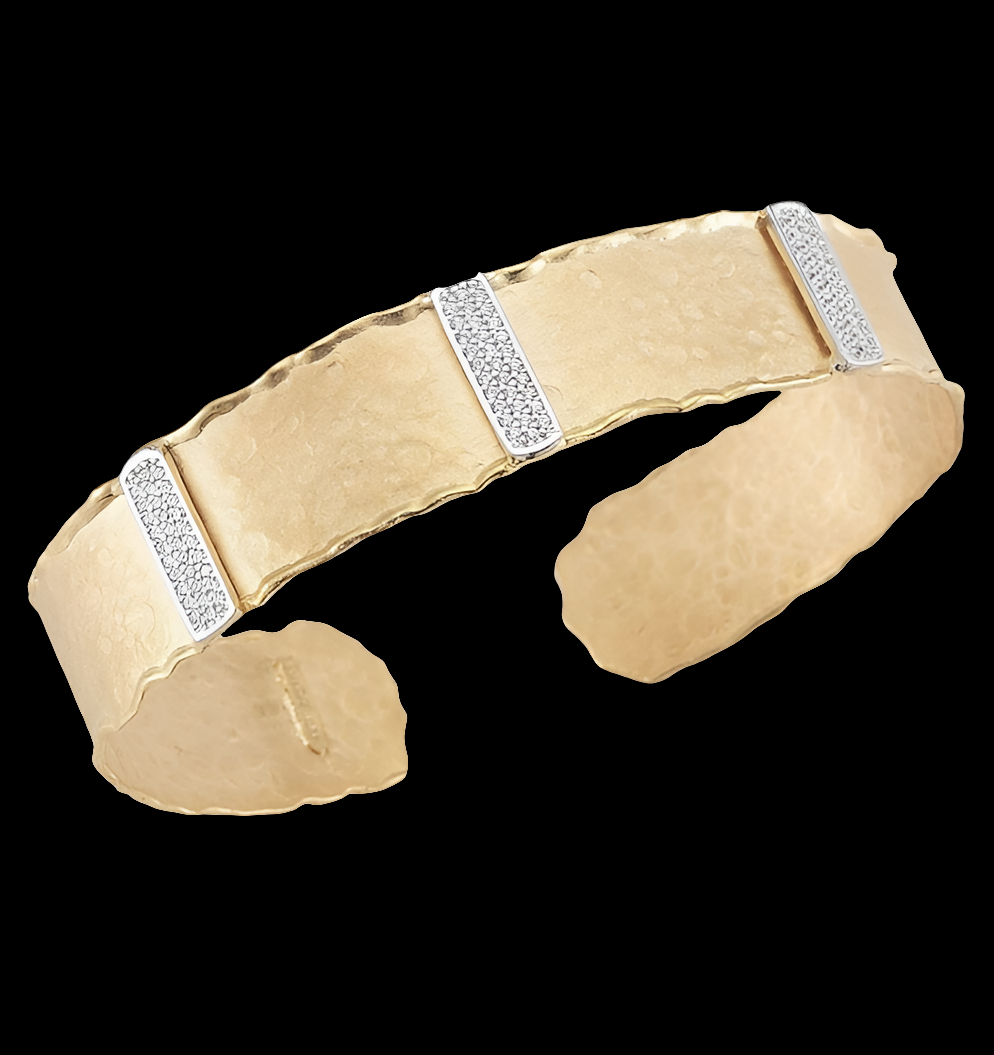 COCOMONEY 14K Yellow Gold 0.56ct TDW Diamond Hammered-finish Narrow Cuff Bracelet