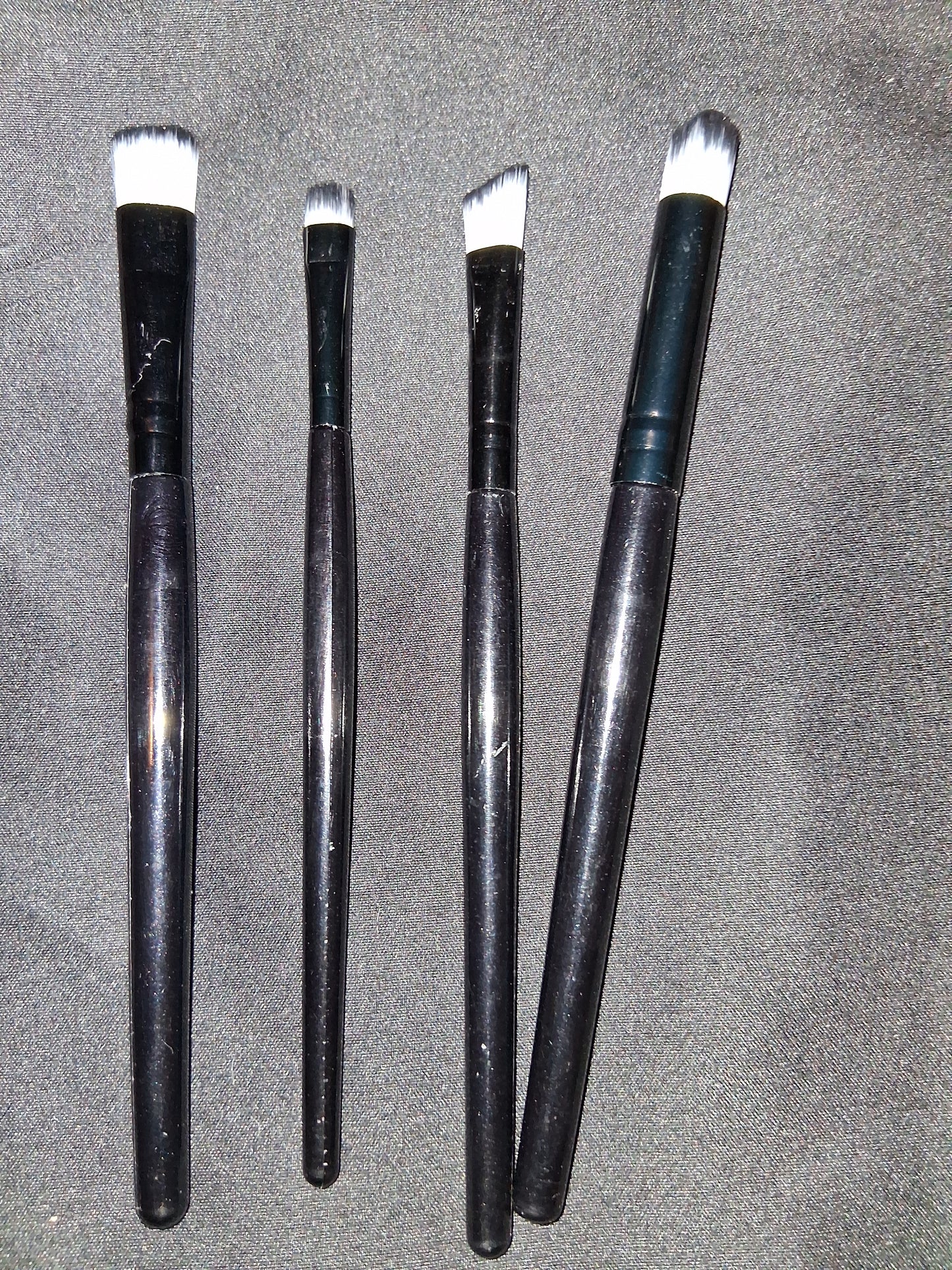 COCOMONEY MAKEUP BRUSH SET 4PC black with free gift 🎁