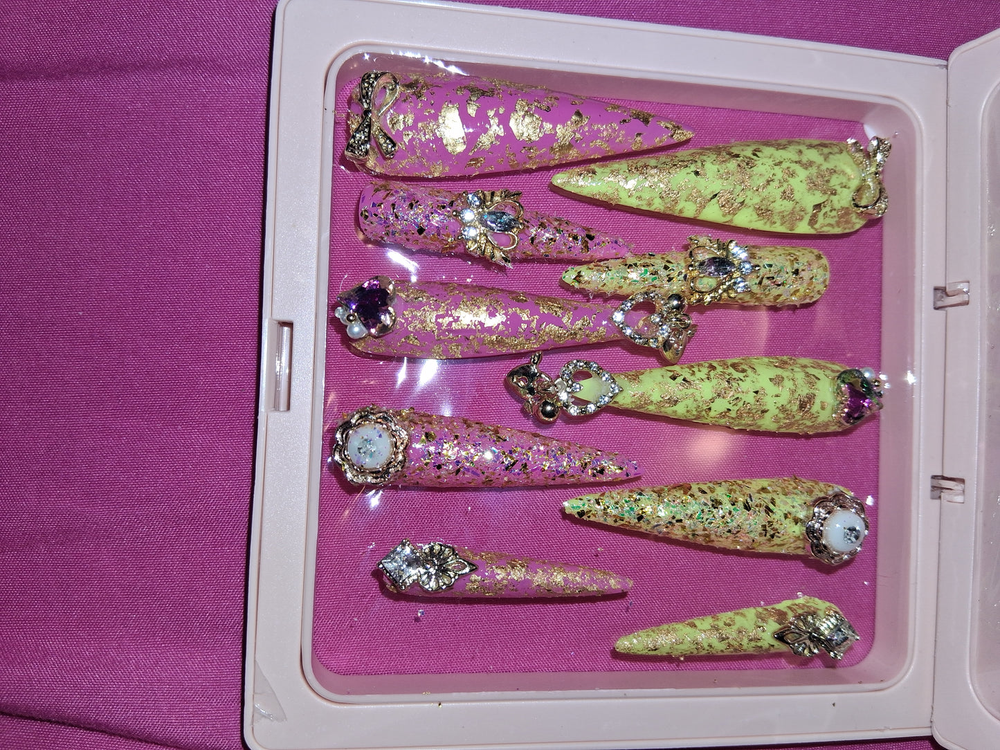 COCOMONEY NAILS CUSTOM 1 OF 1 GLUE ON PRESS ON COMES WITH FREE GIFTS #o25