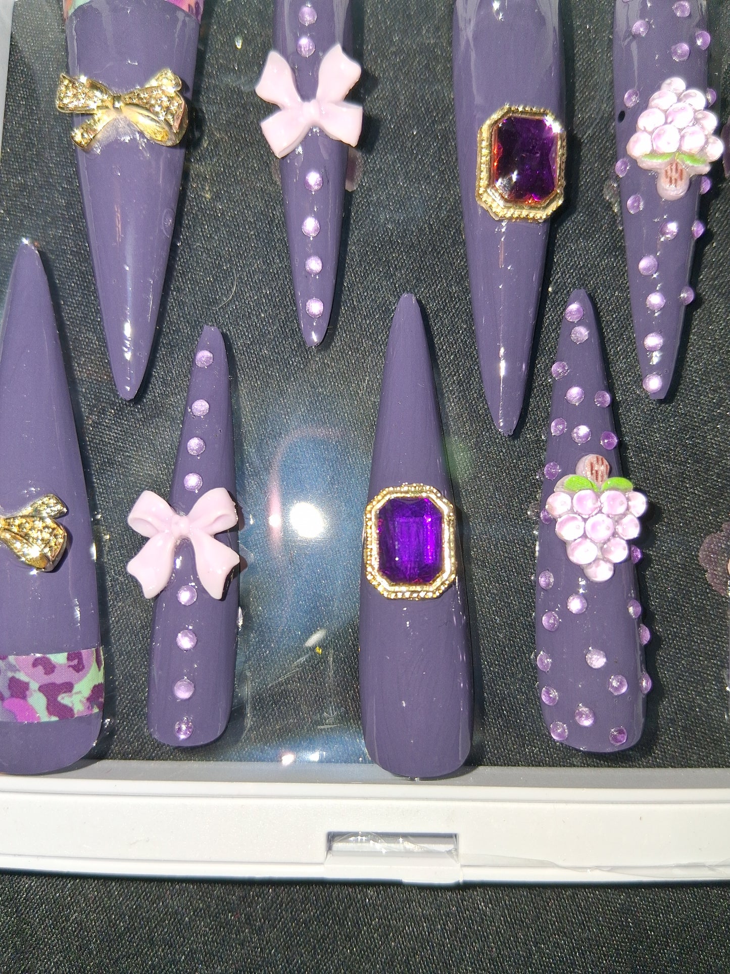 COCOMONEY NAILS CUSTOM 1 OF 1 GLUE ON PRESS ON COMES WITH FREE GIFTS #p59