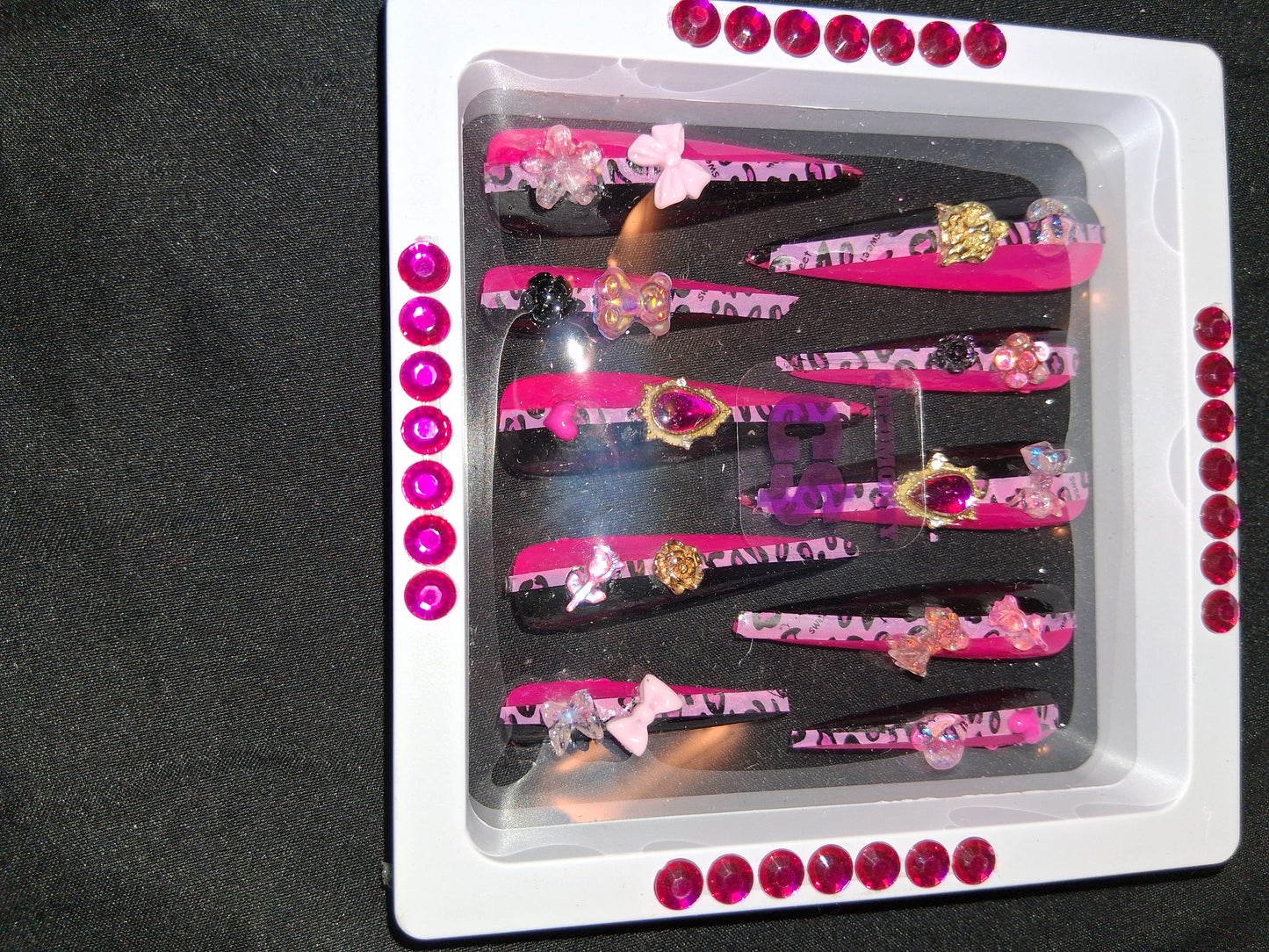 COCOMONEY NAILS CUSTOM 1 OF 1 GLUE ON PRESS ON COMES WITH FREE GIFTS #p58