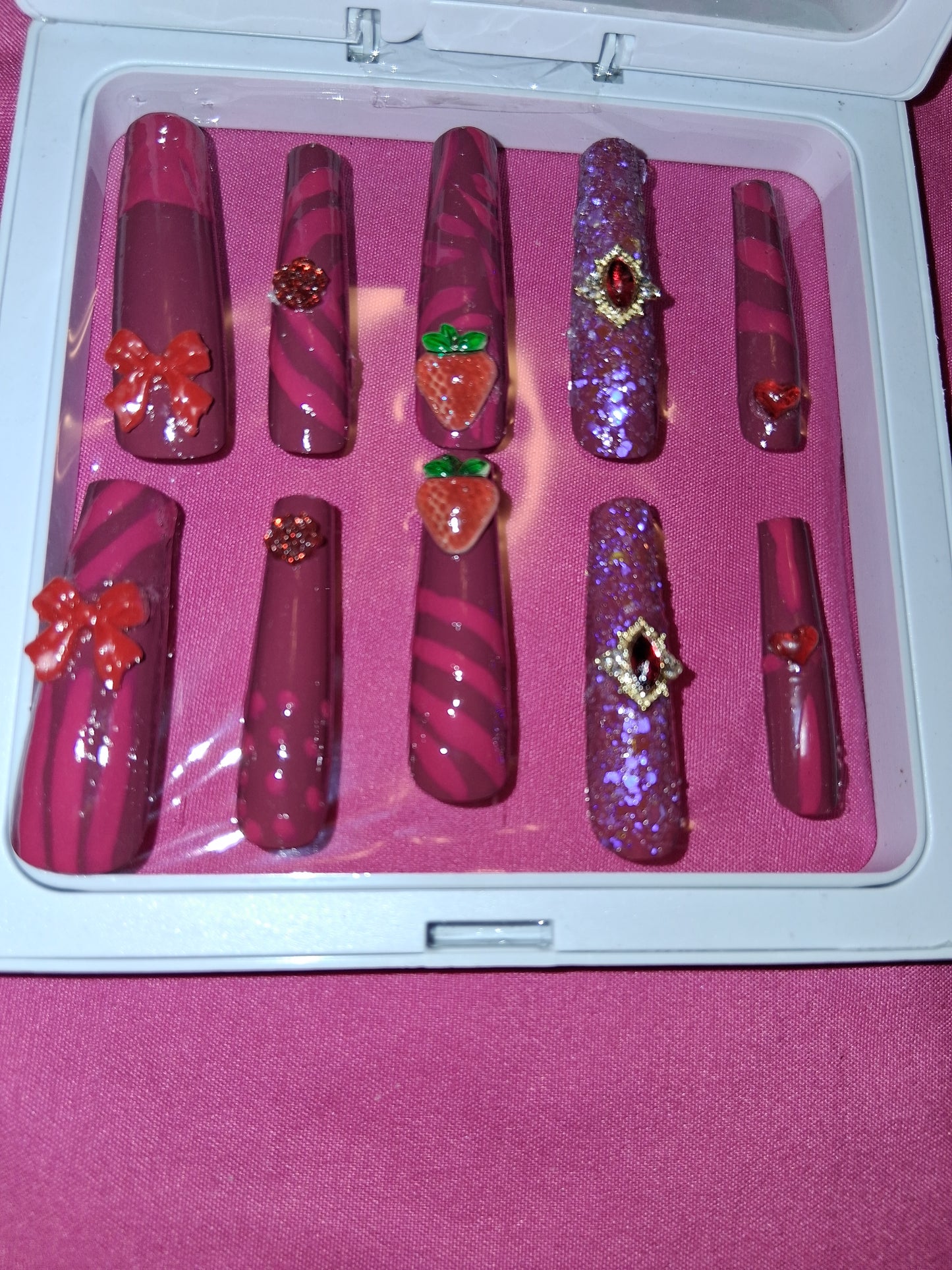 COCOMONEY NAILS CUSTOM 1 OF 1 GLUE ON PRESS ON COMES WITH FREE GIFTS #o53