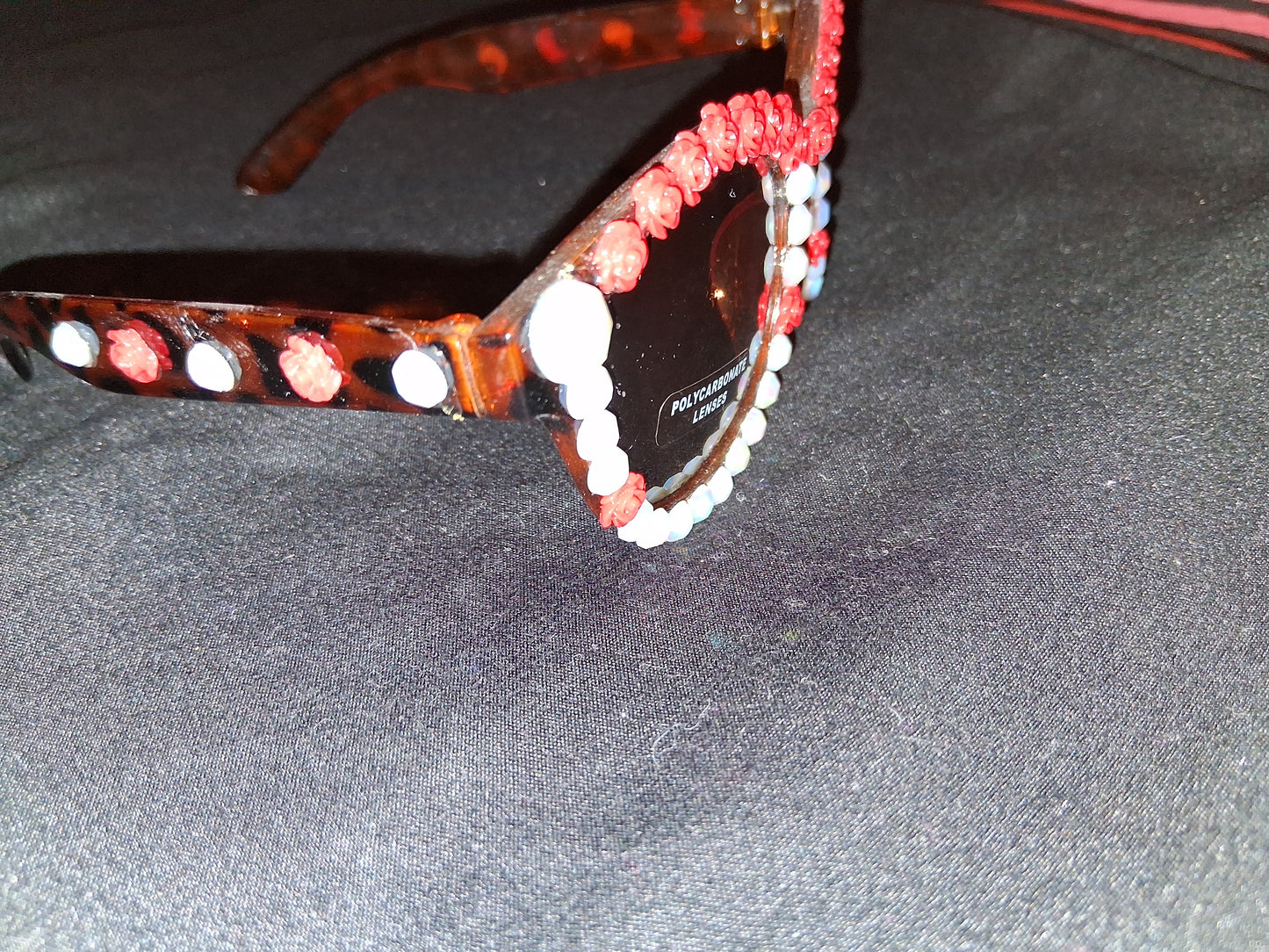 COCOMONEY GLASSES 1 OF A KIND CUSTOM SUN GLASSES PLASTIC πΆ comes with free gifts π