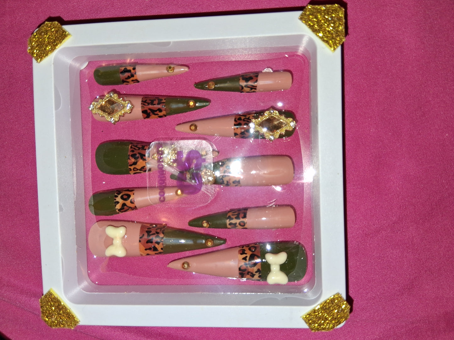 COCOMONEY NAILS CUSTOM 1 OF 1 GLUE ON PRESS ON COMES WITH FREE GIFTS #p31